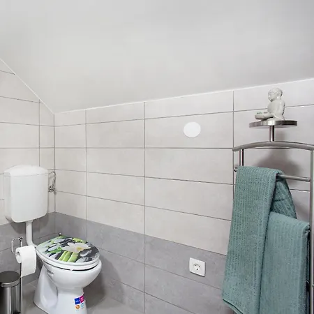 New 2019 City Centre Apt. Modern And Bright *